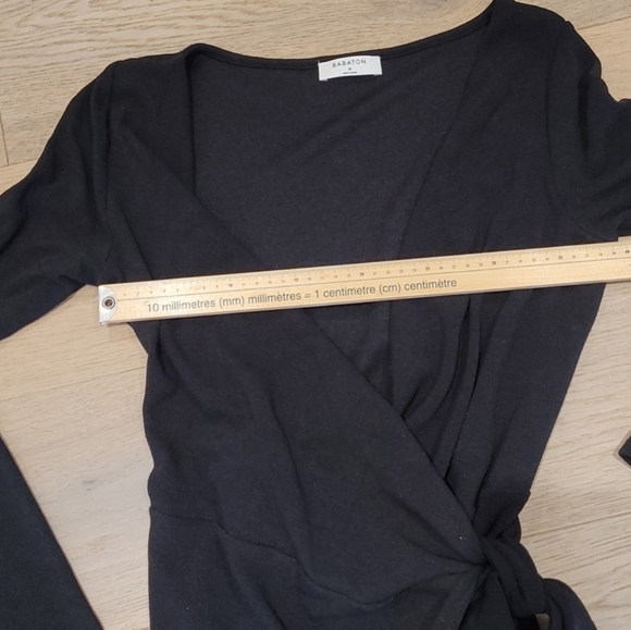 ARITZIA BABATON Midi Wrap Dress M - Picture 2 of 9